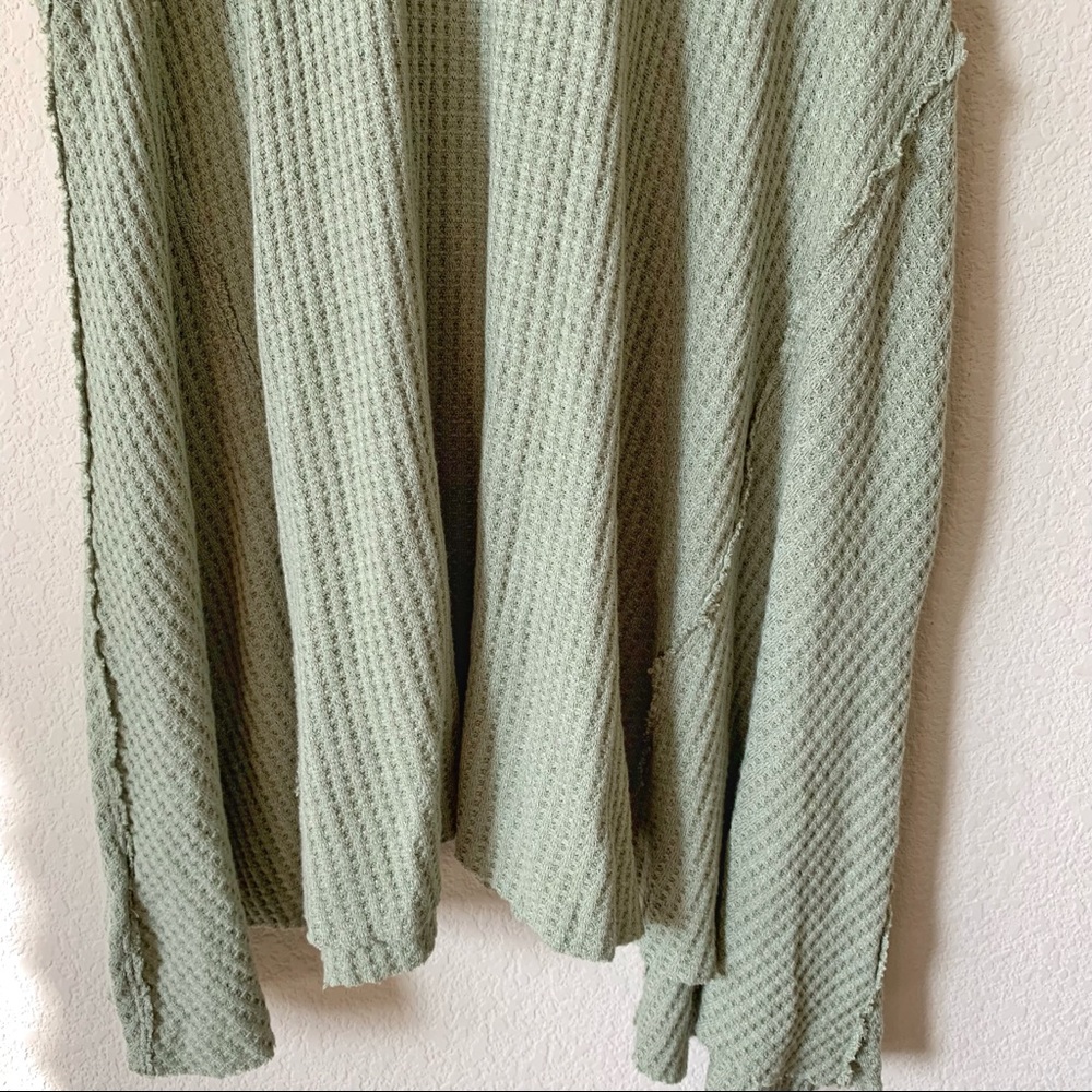 We The Free Green Cowl Neck Top Size S - Picture 11 of 12